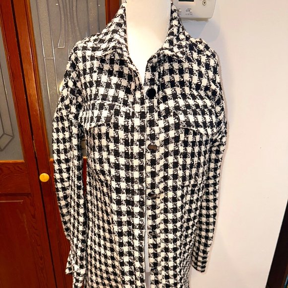 ShoeDazzle - Houndstooth - Shacket - Large - Picture 1 of 2